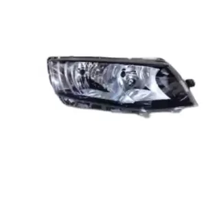 Far Sağ Halojen + Park Ampul Yuvalı – 5E1941018 Wisco - Skoda Octavıa 13 Ve Sonrası Uyumlu